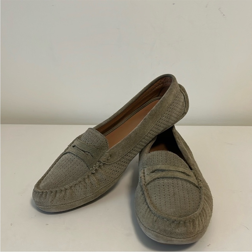 Aquatalia Sawyer green suede penny loafers with rubber soles size 8